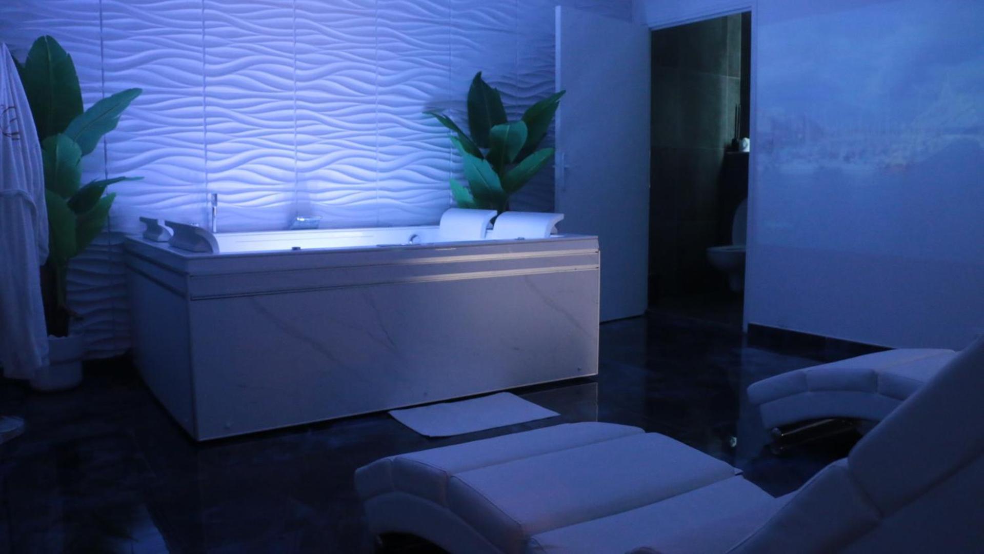 Dima Suite Jacuzzi Privatif เวอแด็น ภายนอก รูปภาพ